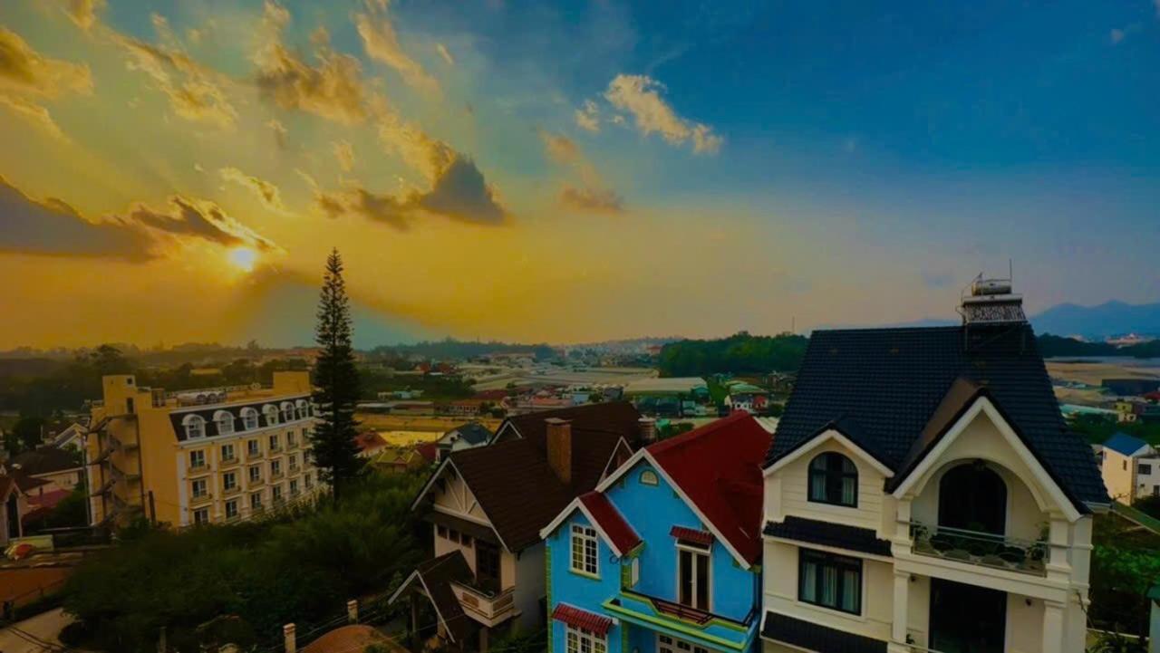 Monaco Hotel Khu Chi Lang Экстерьер фото